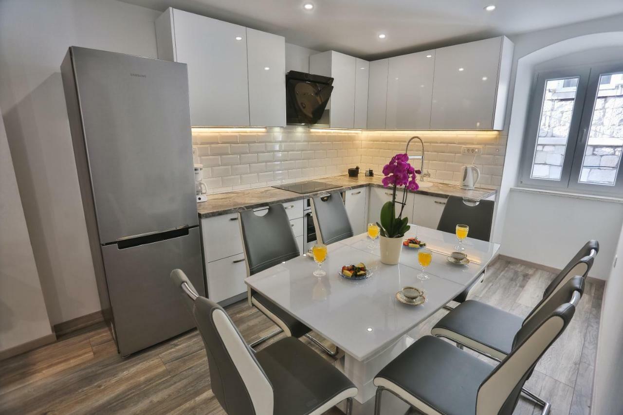 Luxury Apartment Lioness Σπλιτ Εξωτερικό φωτογραφία